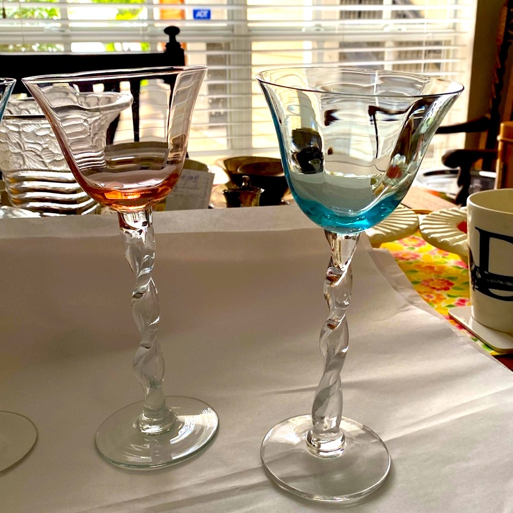 4 MidCentury Hand Blown Twisted Stem Wine Glasses.  Blue and Pink. EC  holds 8oz
